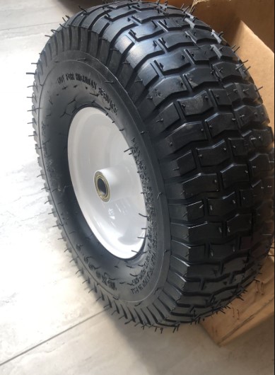 Колесо пневматическое с металлической ступицей 350 мм 15х6.00-6 для квадроцикла по низкой цене в Москве. Можете купить недорого и в наличии!Всего 1 600 р.