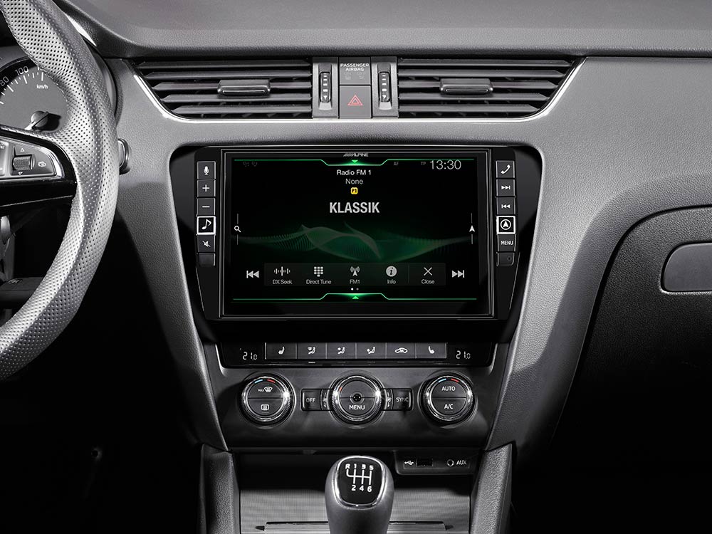 Автомобильный цифровой медиа-ресивер ALPINE X902D-OC3A