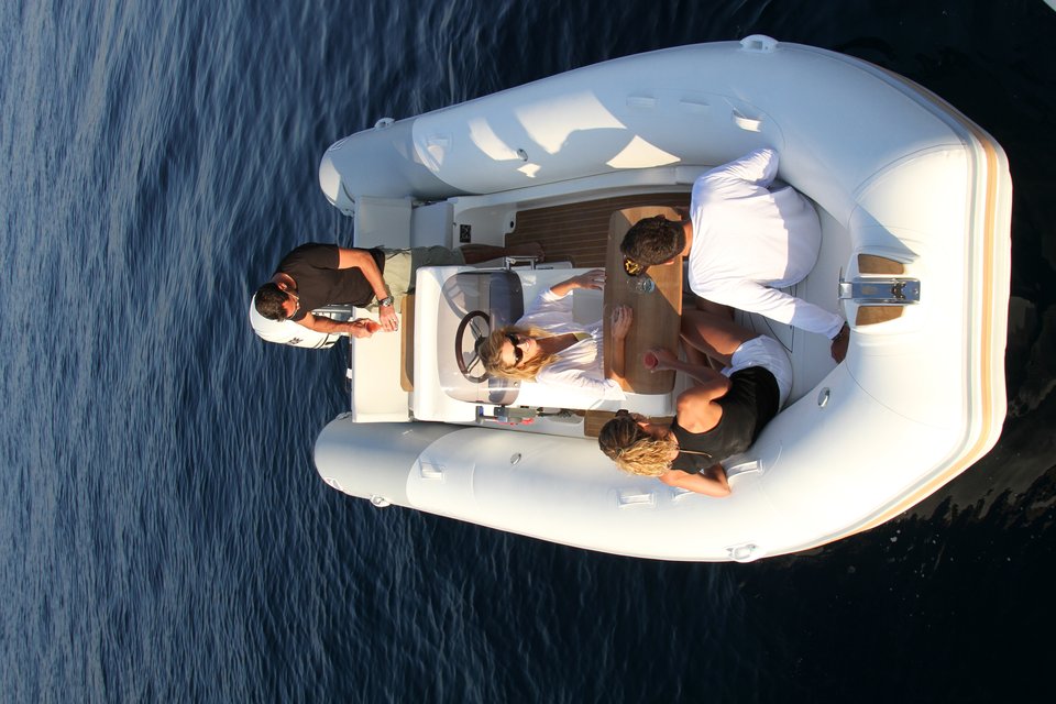 Купить надувная лодка medline 500 pvc* по цене . Низкие цены. Большой выбор. Доставка по всей России. Интернет-магазин в Москве. Только положительные отзывы!