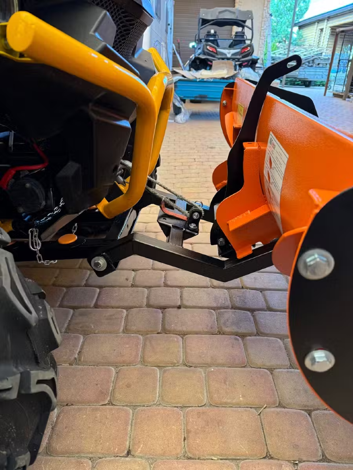 Купить ковш для квадроцикла универсальный alfeco 1200 мм по цене 37 000 р.. Низкие цены. Большой выбор. Доставка по всей России.  Интернет-магазин в Москве. Только положительные отзывы!