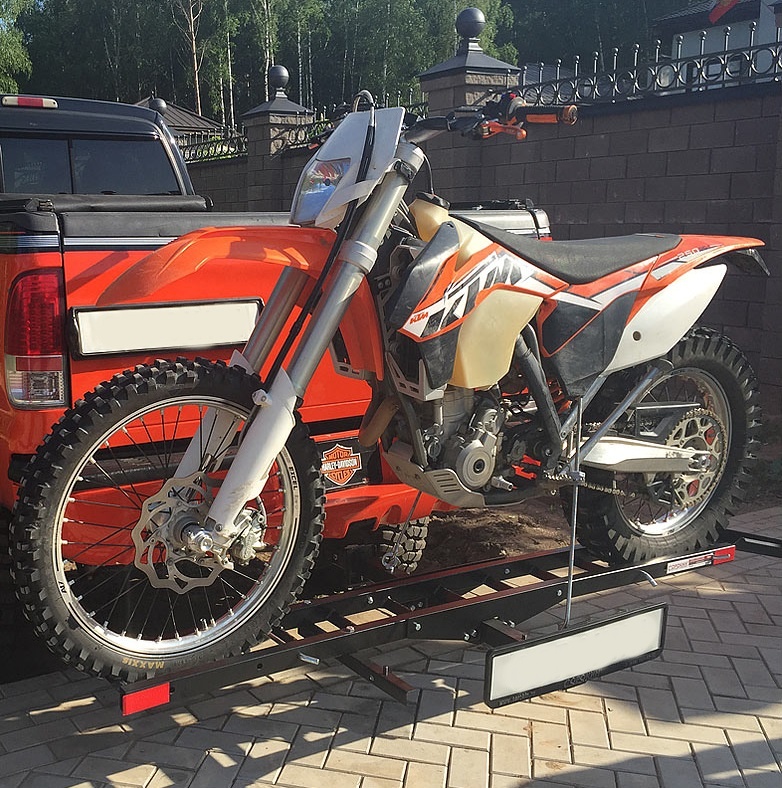 Площадка для перевозки мотоциклов на фаркопе машины до 180 кг (мотохвост) для квадроцикла по низкой цене в Москве. Можете купить недорого и в наличии!Всего 