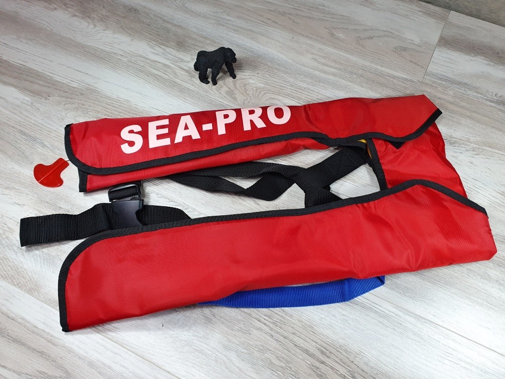 Купить автоматический спасательный жилет sea-pro (красный) по цене 4 500 р. Низкие цены. Большой выбор. Доставка по всей России. Интернет-магазин в Москве. Только положительные отзывы!