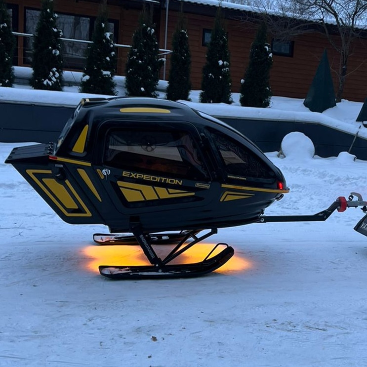 Сани для снегохода кабинные Snowcruiser для снегохода или мотособаки по низкой цене в Москве. Можете купить недорого для мотобуксировщика и в наличии!Всего 370 000 р.