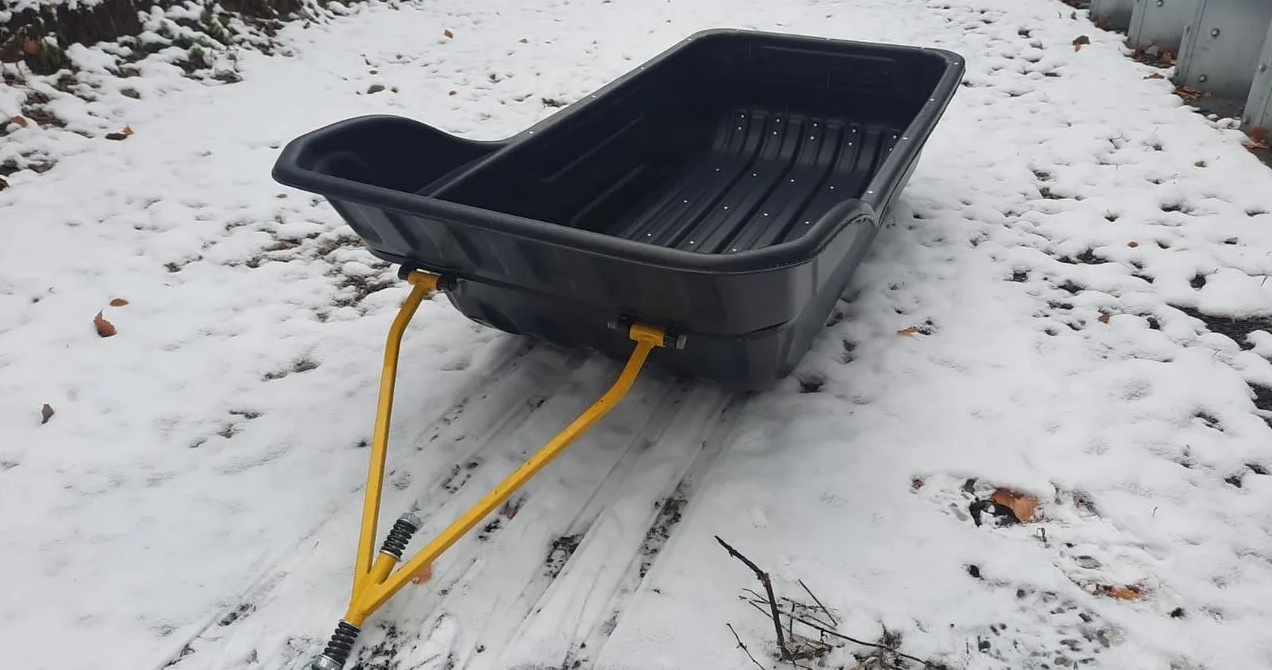 Сани-волокуши ONEGO с накладками обвязкой и отбойником для снегохода или мотособаки по низкой цене в Москве. Можете купить недорого для мотобуксировщика и в наличии!Всего 10 800 р.