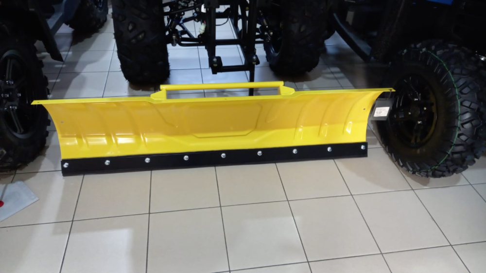 Купить быстросъемный снегоотвал с площадкой крепления 150 см 00.5.13-y желтый atviron по цене . Низкие цены. Большой выбор. Доставка по всей России.  Интернет-магазин в Москве. Только положительные отзывы!