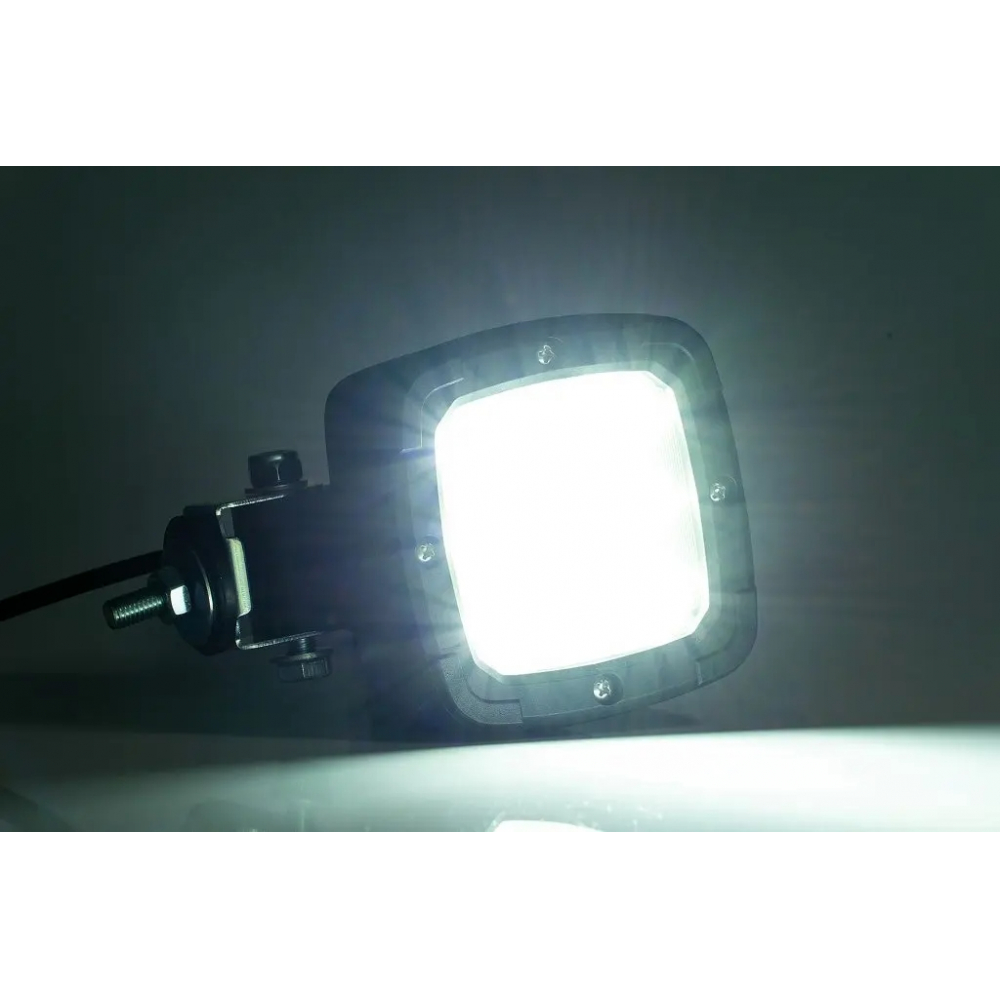 Купить светодиодная фара рабочего света fristom ft-064 led c функцией заднего хода по цене 3 387 р.. Низкие цены. Большой выбор. Доставка по всей России. Интернет-магазин в Москве. Только положительные отзывы!