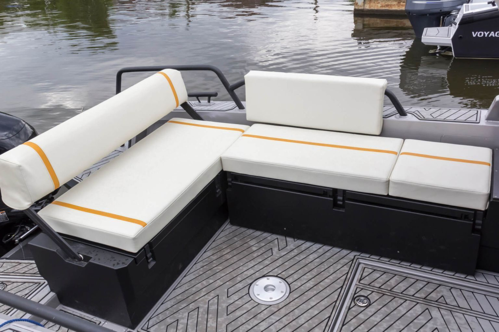 Купить катер voyager 850 cabin по цене . Низкие цены. Большой выбор. Доставка по всей России. Интернет-магазин в Москве. Только положительные отзывы!
