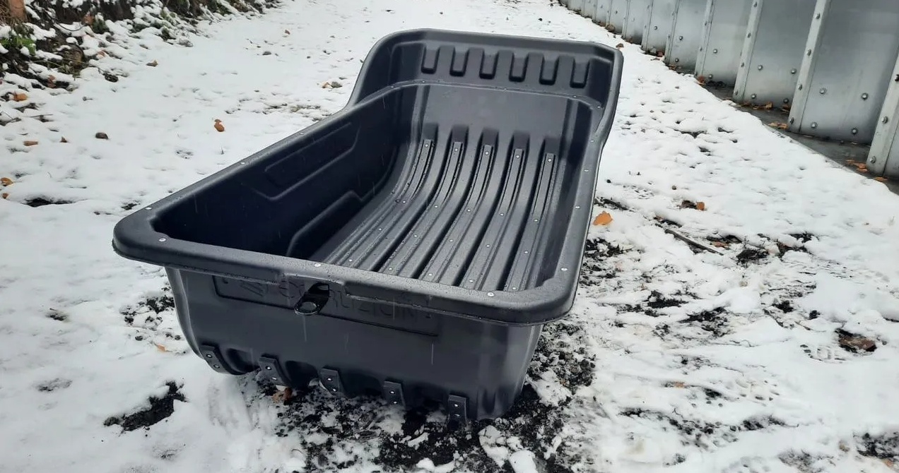 Сани-волокуши ONEGO с накладками обвязкой и отбойником для снегохода или мотособаки по низкой цене в Москве. Можете купить недорого для мотобуксировщика и в наличии!Всего 10 800 р.