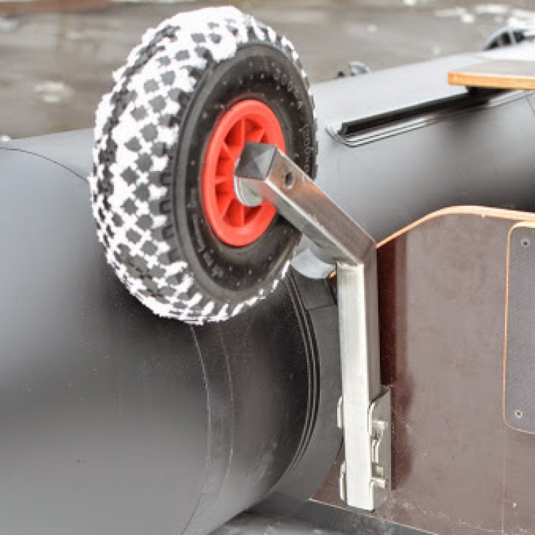 Транцевые колеса для лодки ПВХ TK-150H по низкой цене в Москве. Можете купить недорого для надувной лодки с доставкой по РФ. В наличии!Всего 5 900 р.