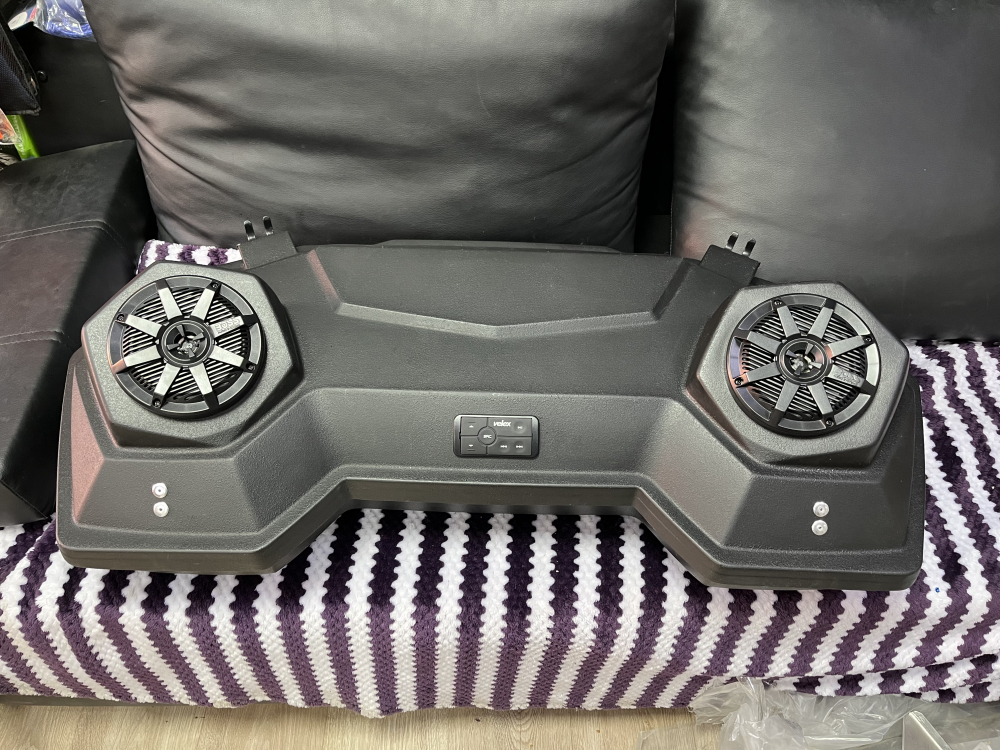 Кофр передний в сборе с акустической системой PZ1000 PanZerBox для квадроцикла ATV по низкой цене в Москве. Можете купить недорого и в наличии!Доставка по России. Всего 66 701 р.