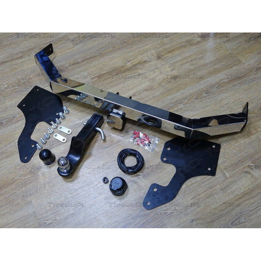 Купить фаркоп toyota hilux 2015- tcu00023n тсс по цене  Низкие цены. Большой выбор. Доставка по всей России. Интернет-магазин в Москве. Только положительные отзывы!