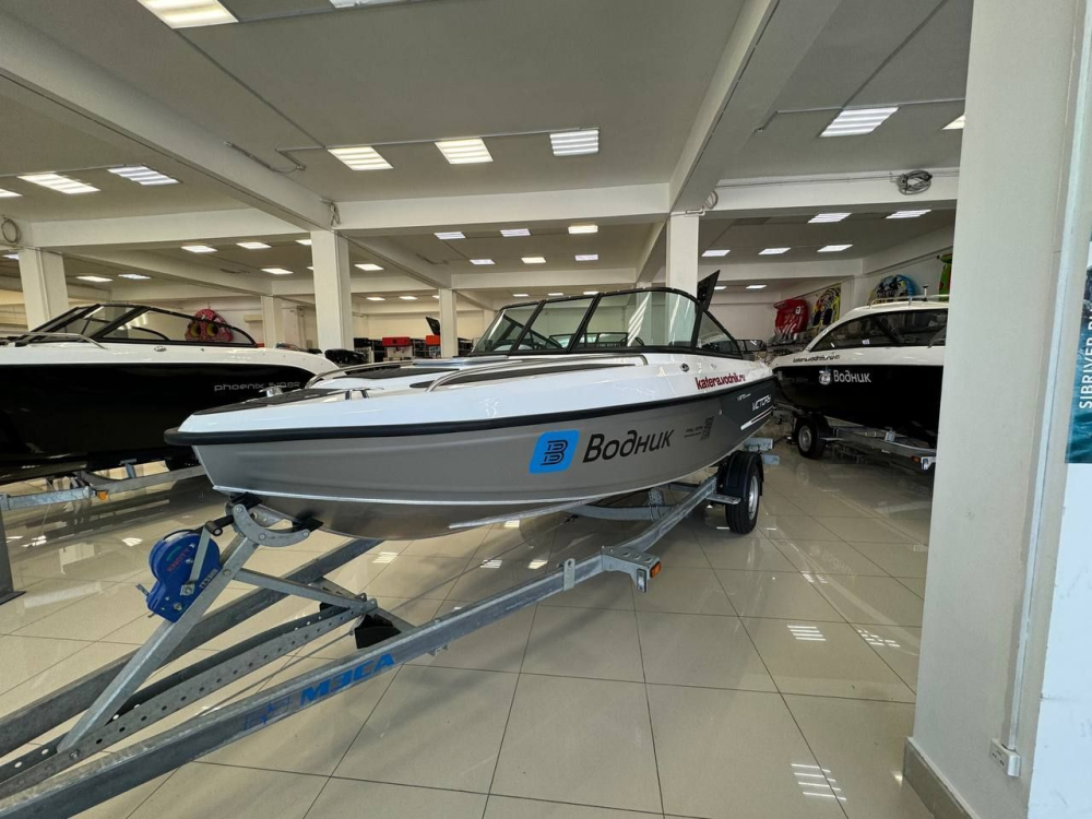 Купить катер victory 570 cruiser с мотором suzuki df140btl по цене . Низкие цены. Большой выбор. Доставка по всей России. Интернет-магазин в Москве. Только положительные отзывы!