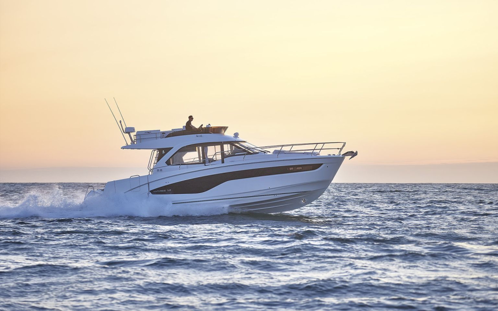 Купить катер beneteau antares 12 fly с моторами 2x400 + joystick по цене . Низкие цены. Большой выбор. Доставка по всей России. Интернет-магазин в Москве. Только положительные отзывы!