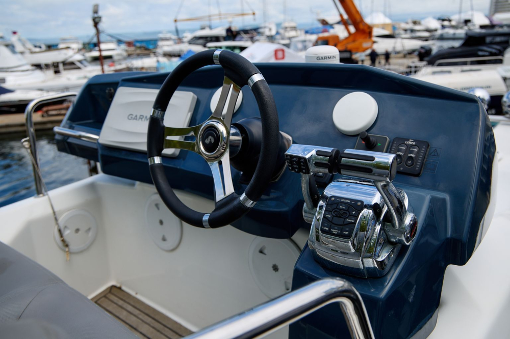 Купить катер beneteau barracuda 9 fly c моторами 225 л.с. по цене . Низкие цены. Большой выбор. Доставка по всей России. Интернет-магазин в Москве. Только положительные отзывы!