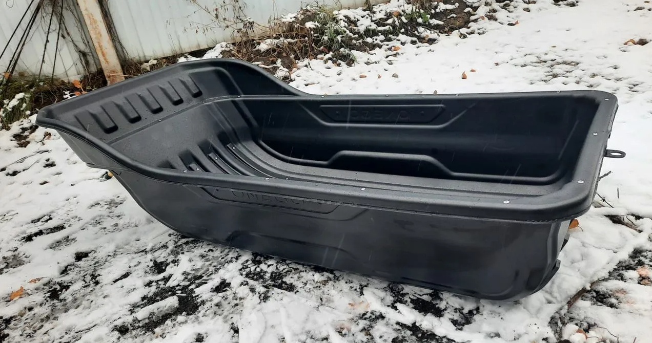 Сани-волокуши ONEGO с накладками обвязкой и отбойником для снегохода или мотособаки по низкой цене в Москве. Можете купить недорого для мотобуксировщика и в наличии!Всего 10 800 р.