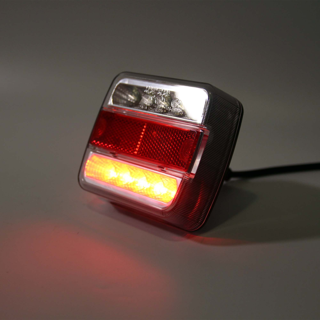 Купить фонарь задний многофункциональный ledworker trl004 led bajonet r по цене 1 100 р.. Низкие цены. Большой выбор. Доставка по всей России. Интернет-магазин в Москве. Только положительные отзывы!