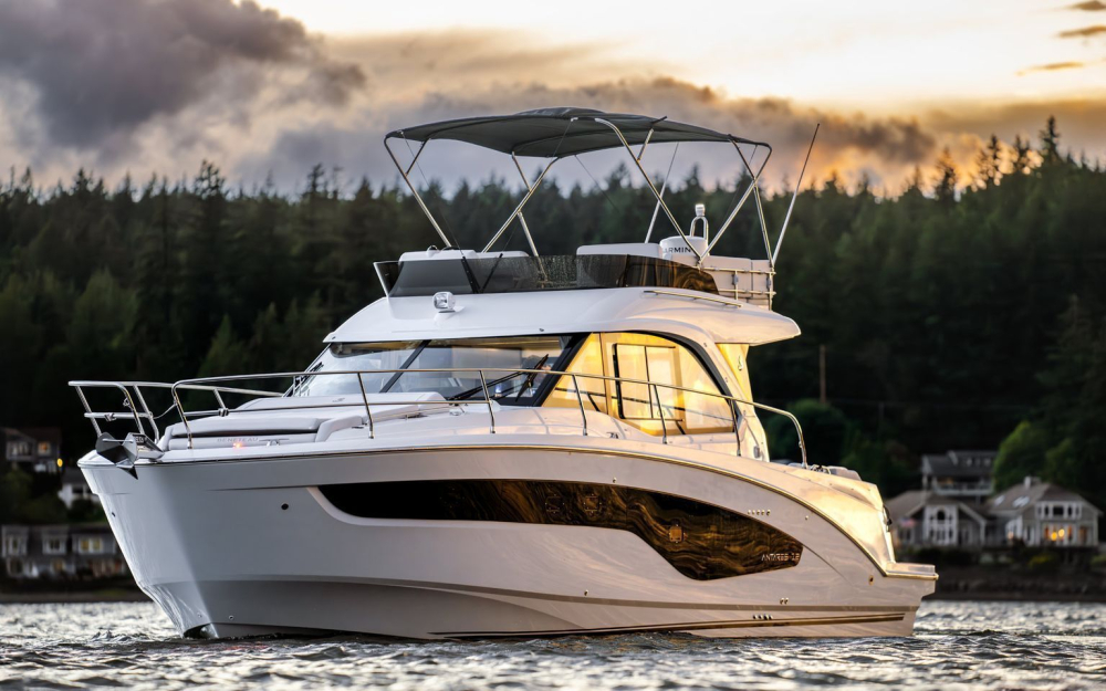 Купить катер beneteau antares 12 fly с моторами 2x400 + joystick по цене . Низкие цены. Большой выбор. Доставка по всей России. Интернет-магазин в Москве. Только положительные отзывы!