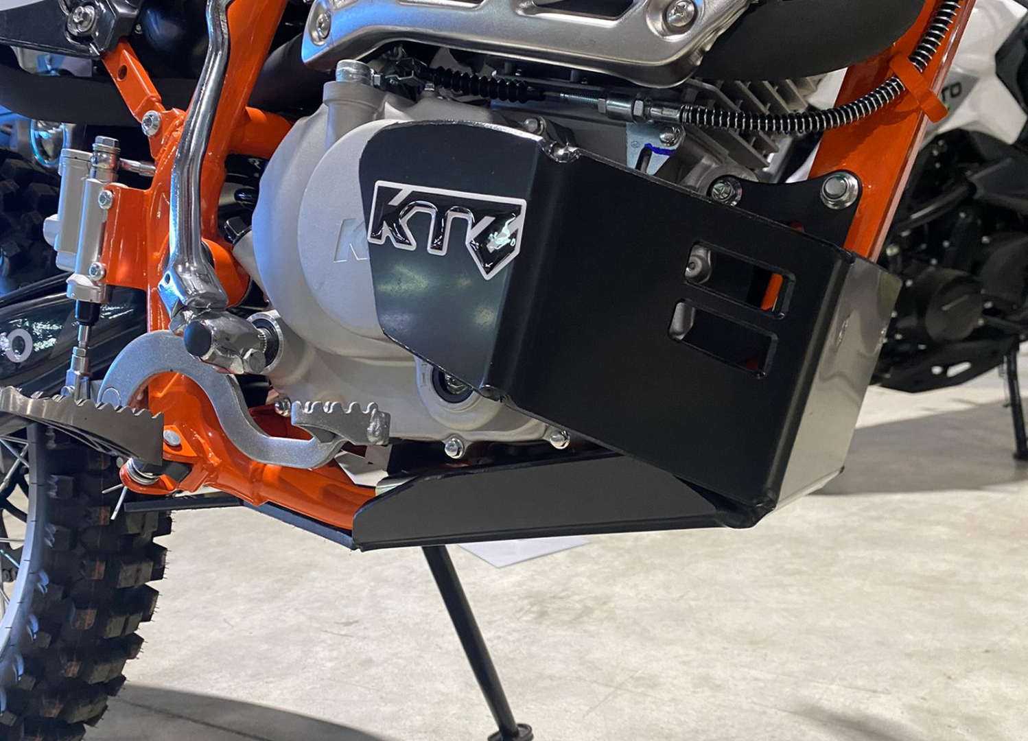 Купить защита двигателя мотоцикла kayo k2 pro (zs175fmm, б.вал) 2024 по цене 5 500 р.. Низкие цены. Большой выбор. Доставка по всей России. Интернет-магазин в Москве. Только положительные отзывы!
