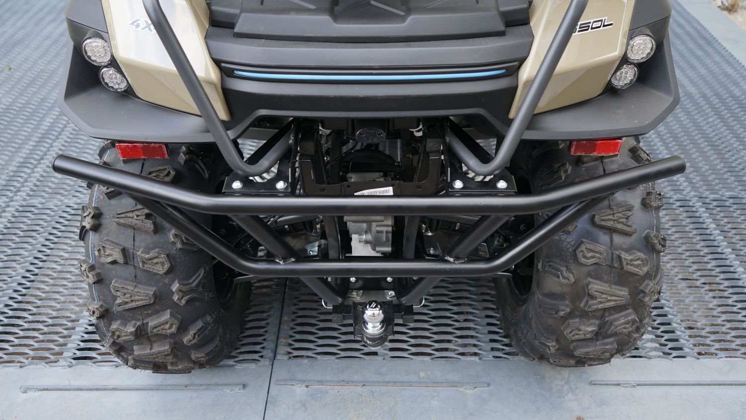 Купить бампер задний linhai landboss m550l по цене 9 520 р.. Низкие цены. Большой выбор. Доставка по всей России.  Интернет-магазин в Москве. Только положительные отзывы!
