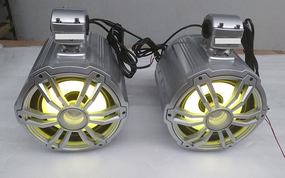 Купить акустика колонки на таргу diibeisi dbs6591s-rgb серебристые по цене  Низкие цены. Большой выбор. Доставка по всей России. Интернет-магазин в Москве. Только положительные отзывы!