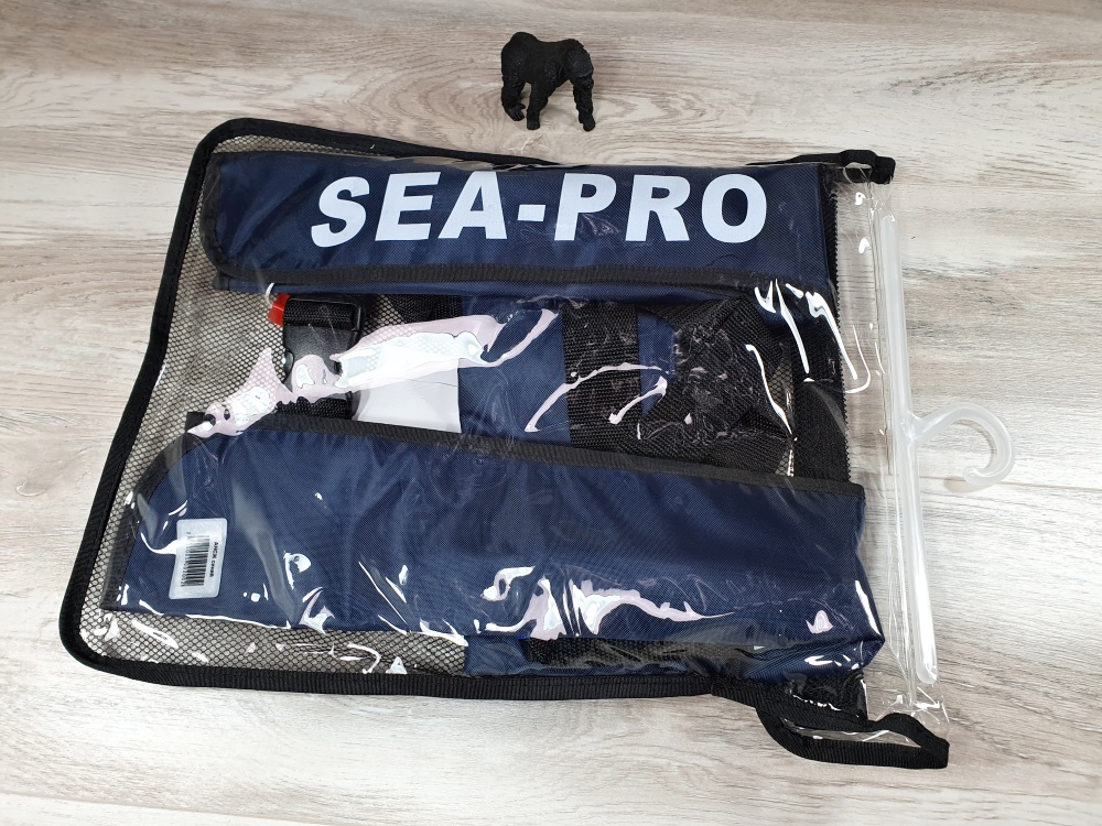Купить автоматический спасательный жилет sea-pro (синий) по цене 4 500 р. Низкие цены. Большой выбор. Доставка по всей России. Интернет-магазин в Москве. Только положительные отзывы!