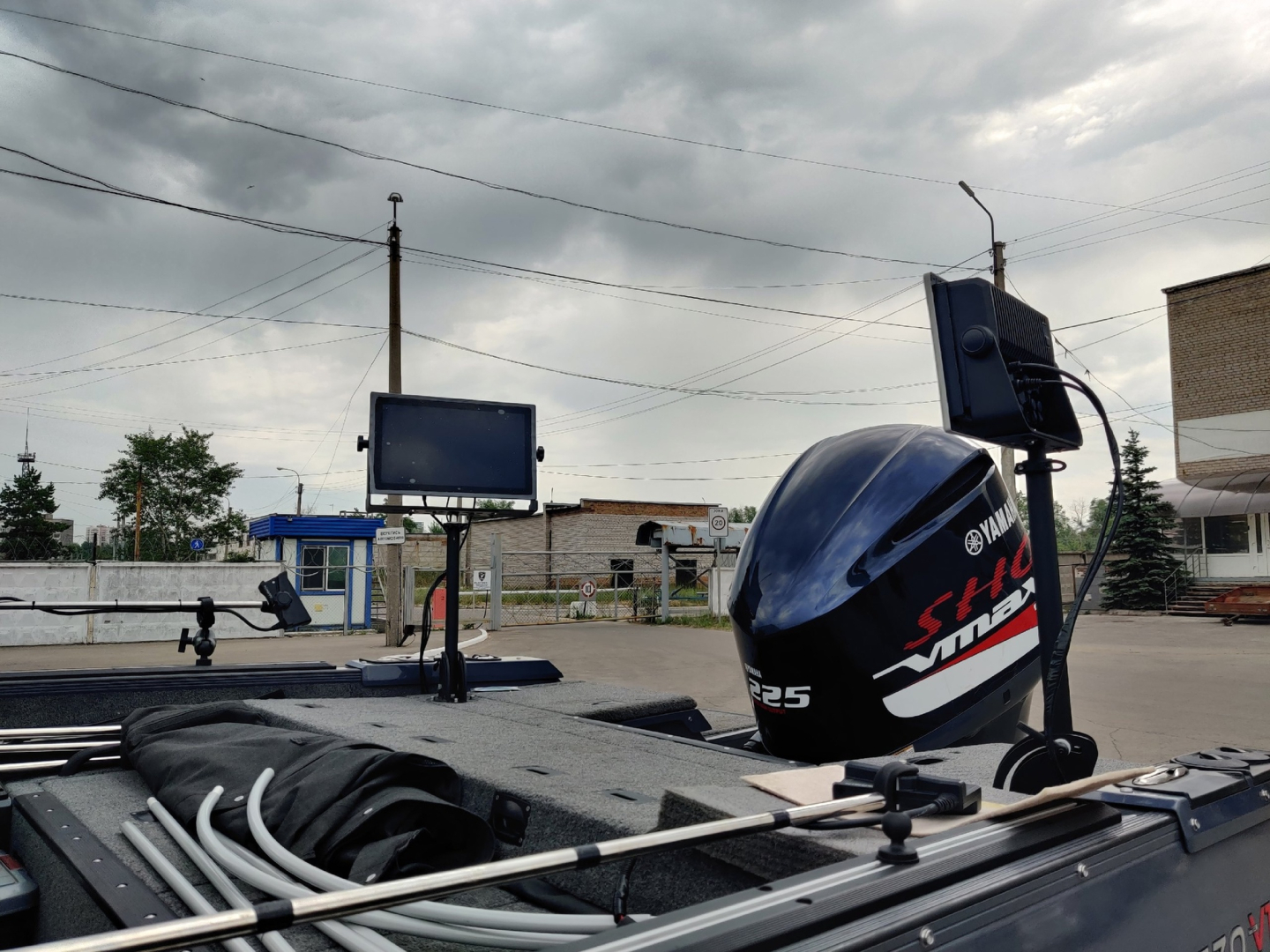 Купить стойка для эхолота с креплением на палубу практик по цене 17 900.00 р. Низкие цены. Большой выбор. Доставка по всей России. Интернет-магазин в Москве. Только положительные отзывы!