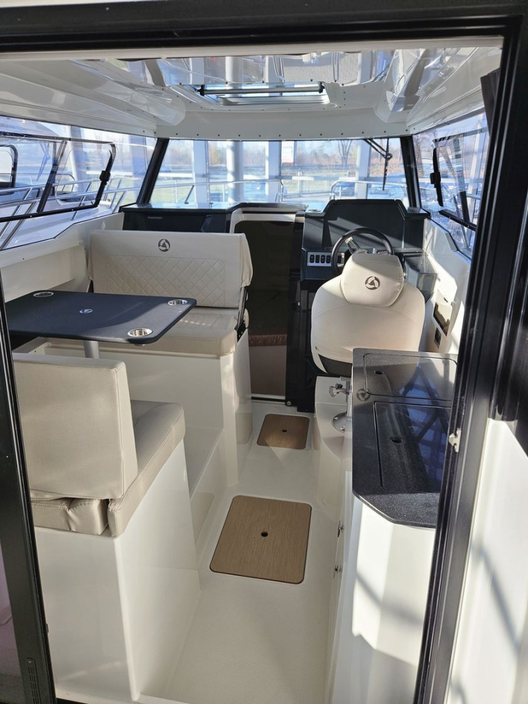 Купить катер parker 790 explorer с мотором 300 по цене . Низкие цены. Большой выбор. Доставка по всей России. Интернет-магазин в Москве. Только положительные отзывы!