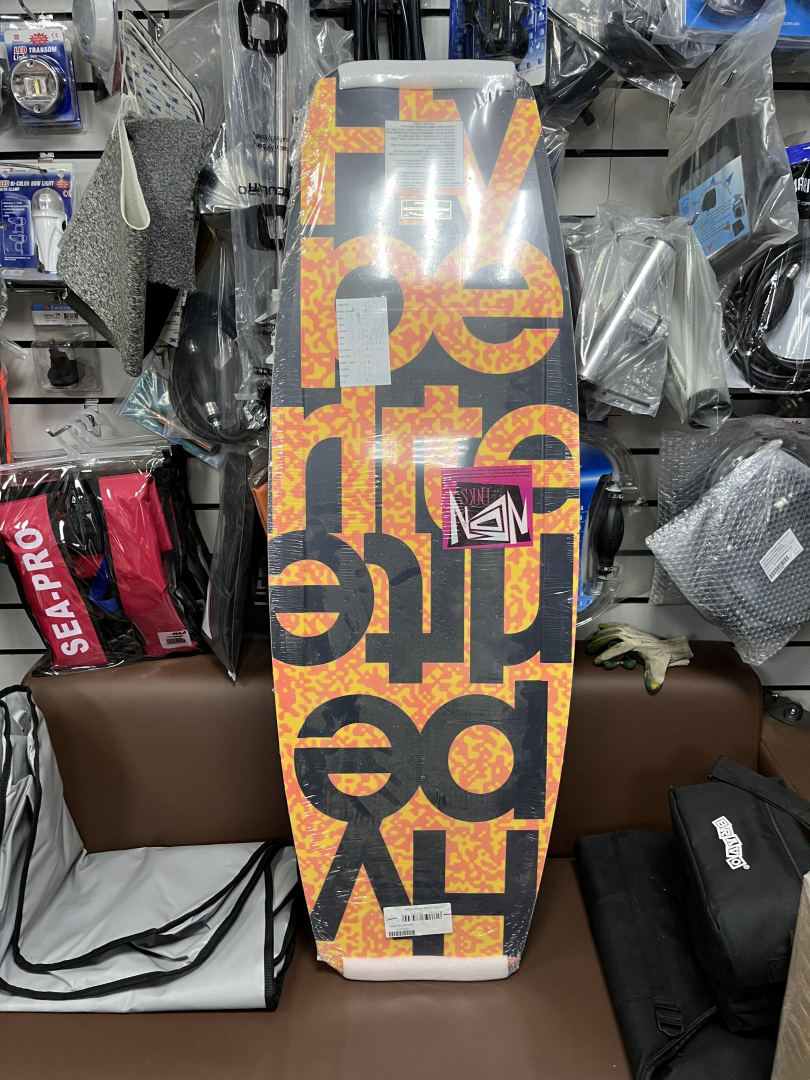 Купить вейкборд 134 hl union hyperlite по цене 31 000 р. Низкие цены. Большой выбор. Доставка по всей России. Интернет-магазин в Москве. Только положительные отзывы!