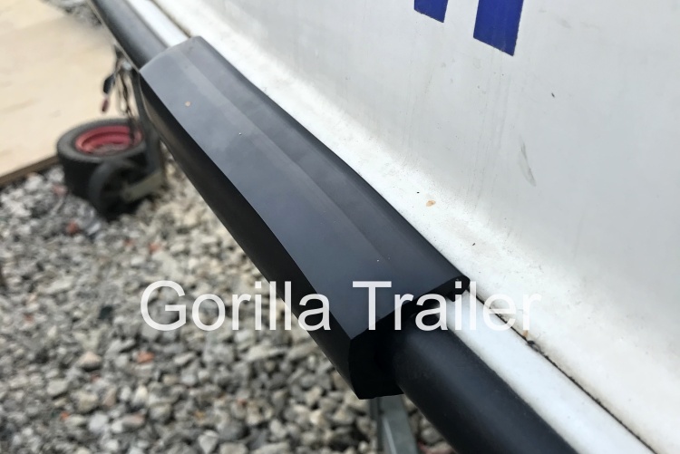 Купить привальный брус (привальник) бортовая накладка (1 м) по цене 750 р. Низкие цены. Большой выбор. Доставка по всей России. Интернет-магазин в Москве. Только положительные отзывы!