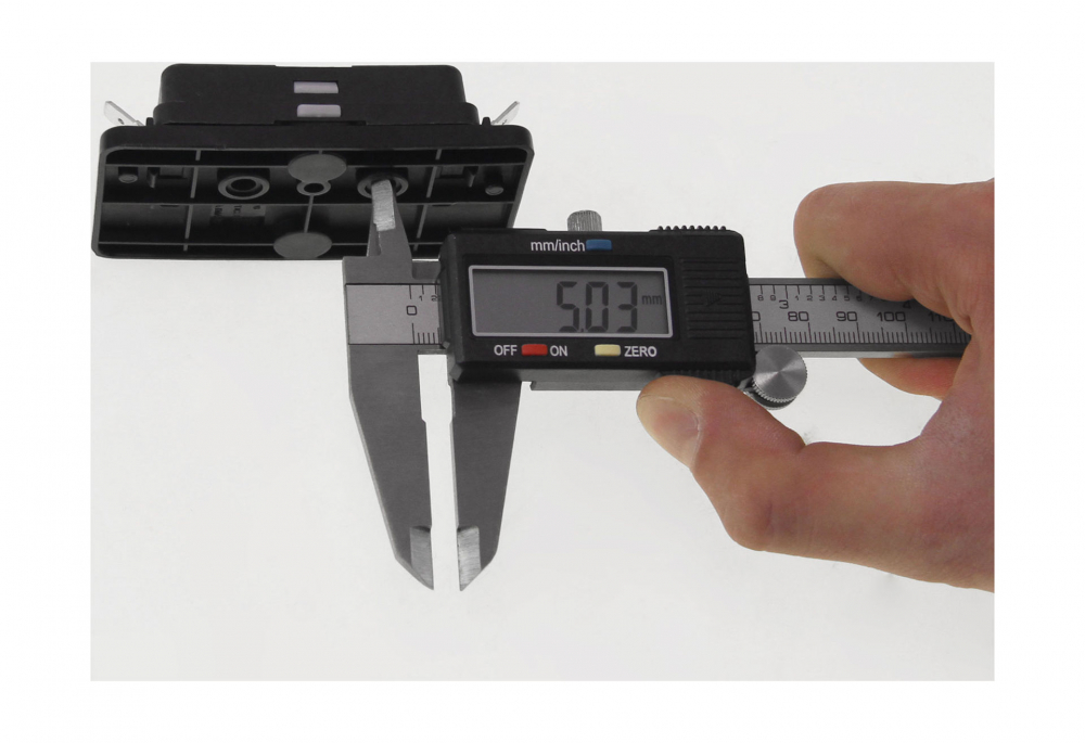 Купить блок на 4 предохранителя atp/atc/ato с крышкой по цене  Низкие цены. Большой выбор. Доставка по всей России. Интернет-магазин в Москве. Только положительные отзывы!