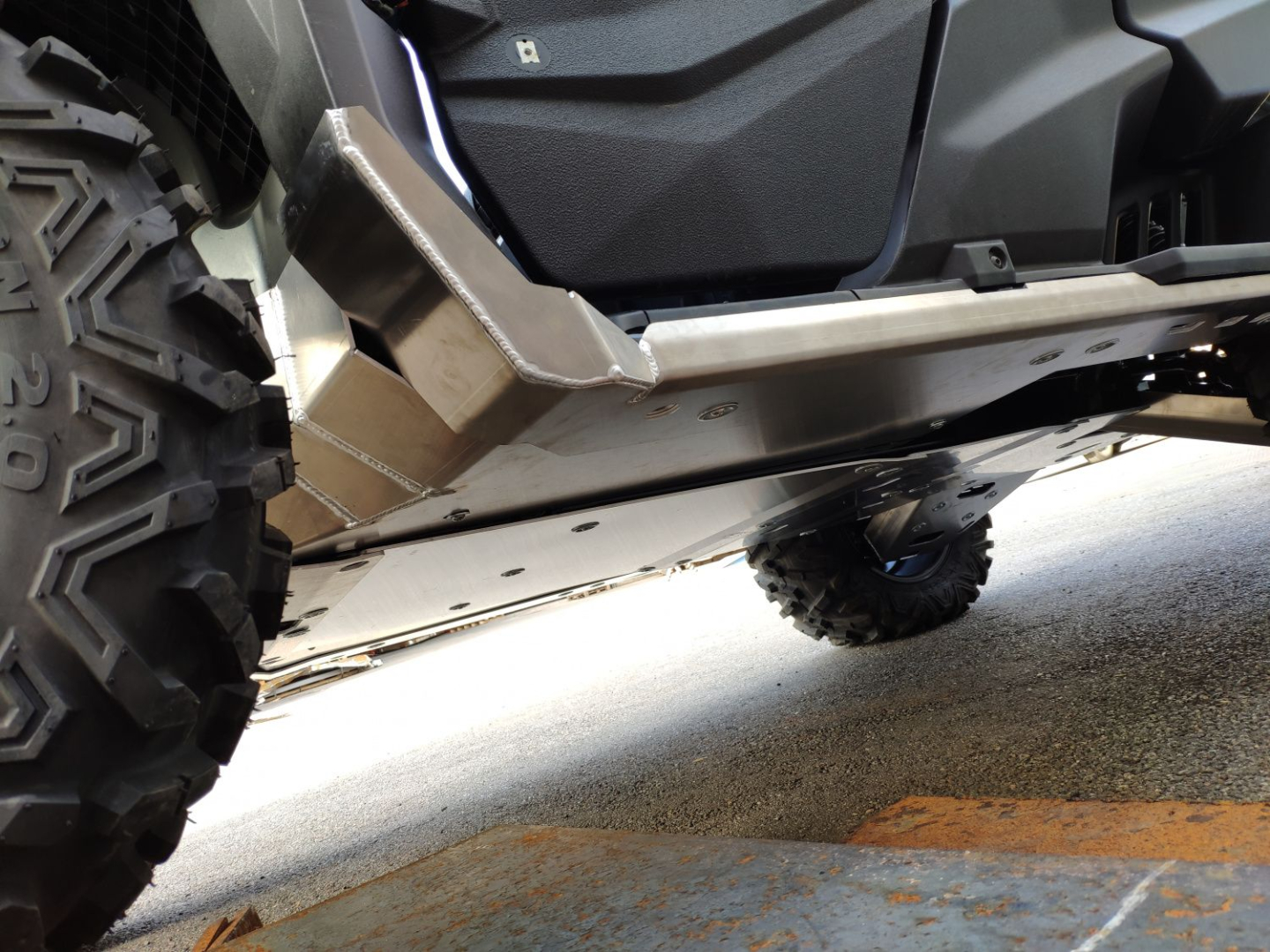 Купить защита днища honda pioneer 1000/1000-5 по цене 50 160 р.. Низкие цены. Большой выбор. Доставка по всей России.  Интернет-магазин в Москве. Только положительные отзывы!