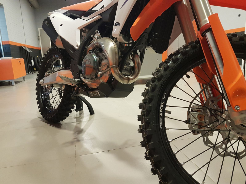 Купить ktm 450 sx-f пластиковая защита двигателя по цене 6 400 р.. Низкие цены. Большой выбор. Доставка по всей России. Интернет-магазин в Москве. Только положительные отзывы!