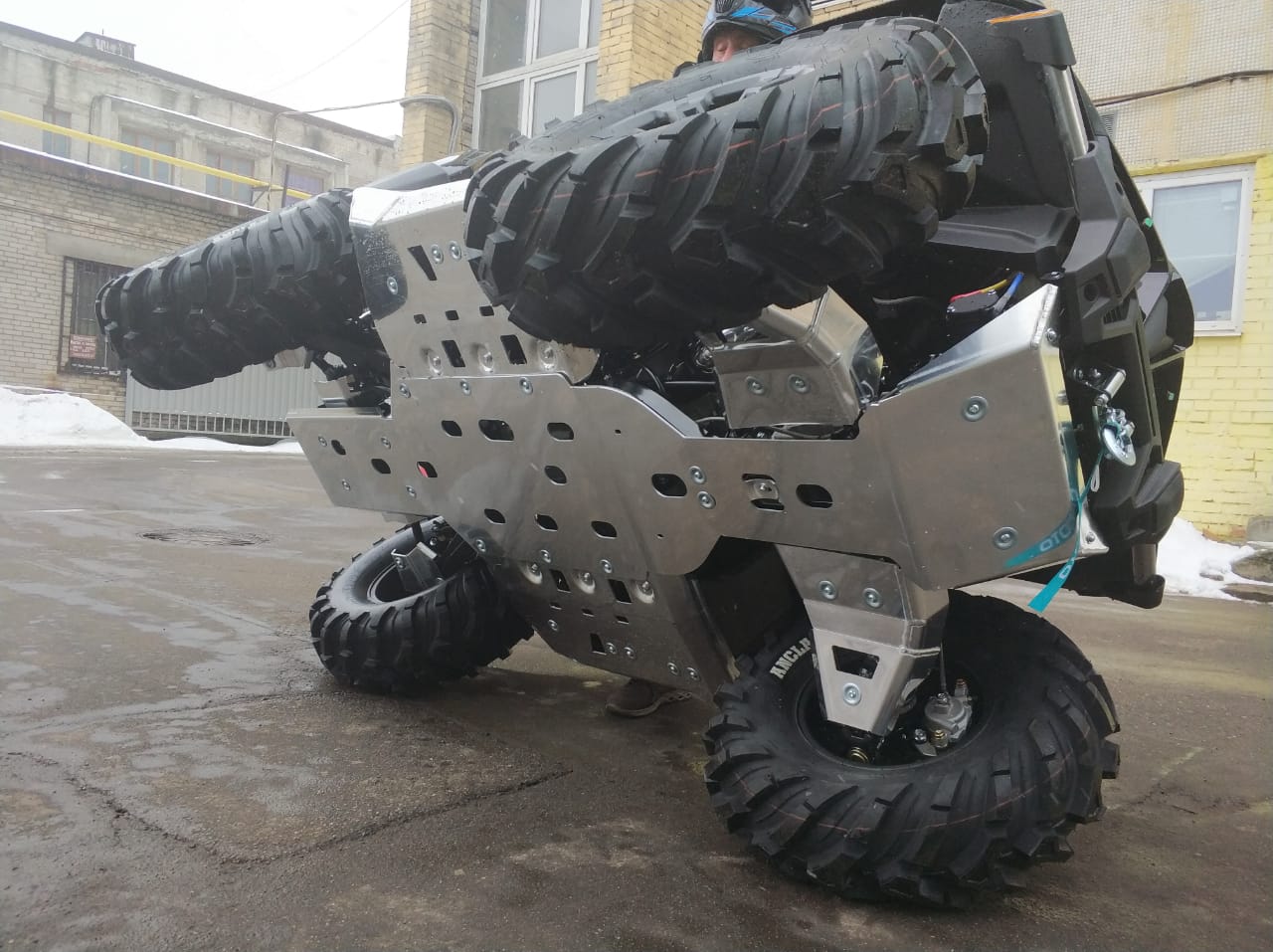 Купить полный комплект защиты цф c force 800/1000 x8 h.o. eps/x10 eps по цене . Низкие цены. Большой выбор. Доставка по всей России.  Интернет-магазин в Москве. Только положительные отзывы!