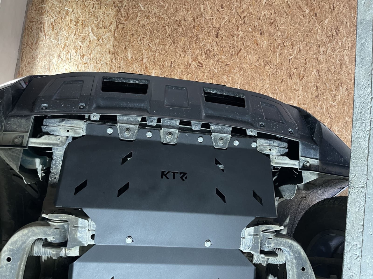 Защита радиатора TANK 700 3.0 АКПП 4WD 2024+ Сталь 3 мм KTZ