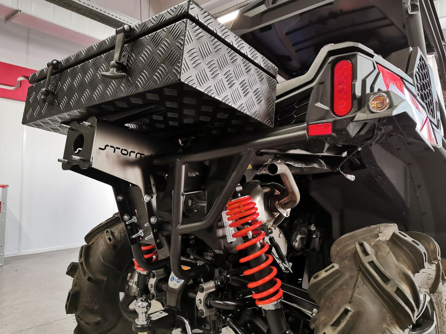 Купить крепление для запасного колеса polaris rzr xp turbo s 2018 по цене 6 545 р.. Низкие цены. Большой выбор. Доставка по всей России.  Интернет-магазин в Москве. Только положительные отзывы!