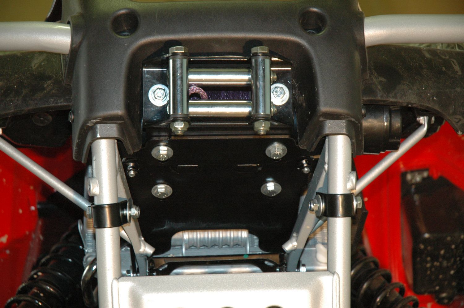 Купить площадка лебедки honda foreman rubicon trx500 2005-11  по цене 7 140 р.. Низкие цены. Большой выбор. Доставка по всей России.  Интернет-магазин в Москве. Только положительные отзывы!