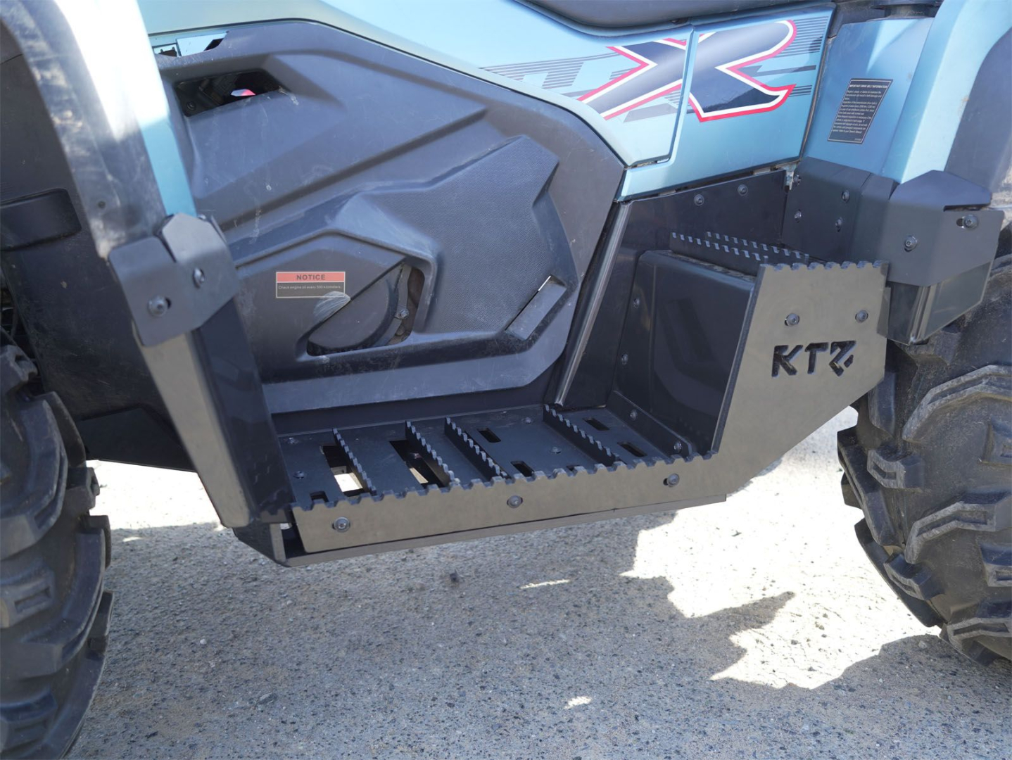 Купить подножки ktz квадроцикл loncin xwolf 700l версия стандарт по цене 31 900 р.. Низкие цены. Большой выбор. Доставка по всей России.  Интернет-магазин в Москве. Только положительные отзывы!