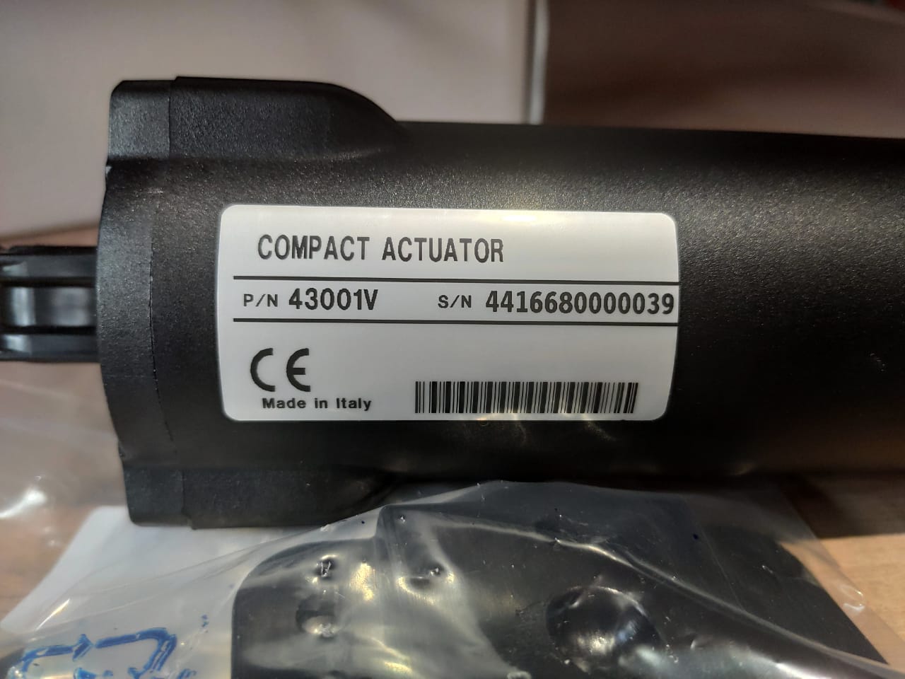 Купить привод транцевых плит электромеханический 12vdc компакт ac12 tt по цене 48 408 р. Низкие цены. Большой выбор. Доставка по всей России. Интернет-магазин в Москве. Только положительные отзывы!