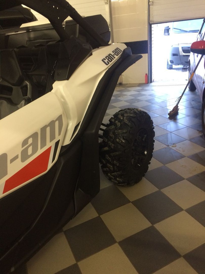 Купить расширители арок (крыльев) brp maverick x3 узкий вариант xds по цене 12 850 р.. Низкие цены. Большой выбор. Доставка по всей России.  Интернет-магазин в Москве. Только положительные отзывы!