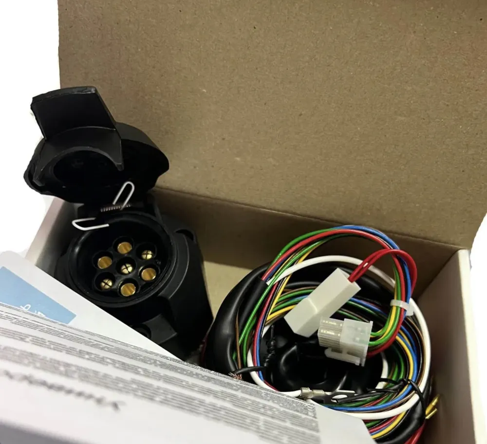 Купить комплект штатной электрики фаркопа toyota avensis седан 2003-2009 с блоком по цене 5 616 р. Низкие цены. Большой выбор. Доставка по всей России. Интернет-магазин в Москве. Только положительные отзывы!