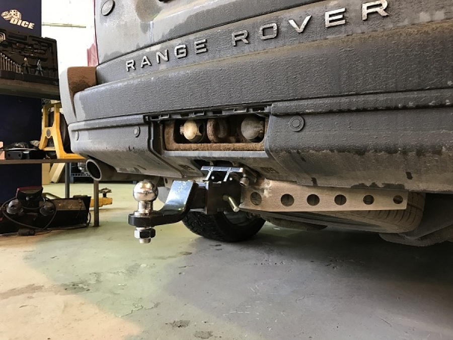 Купить фаркоп land rover discovery iii, iv 2006-2017, range rover sport 2005-2013 - 04.3372. балтекс по цене  Низкие цены. Большой выбор. Доставка по всей России. Интернет-магазин в Москве. Только положительные отзывы!