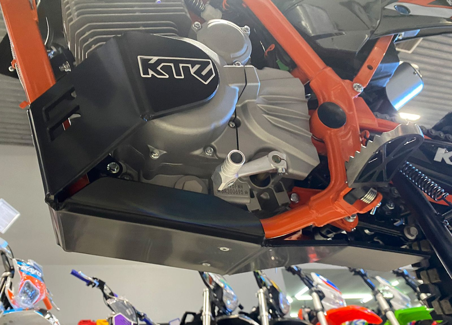 Купить защита двигателя мотоцикла kayo k2 pro (zs175fmm, б.вал) 2024 по цене 5 500 р.. Низкие цены. Большой выбор. Доставка по всей России. Интернет-магазин в Москве. Только положительные отзывы!