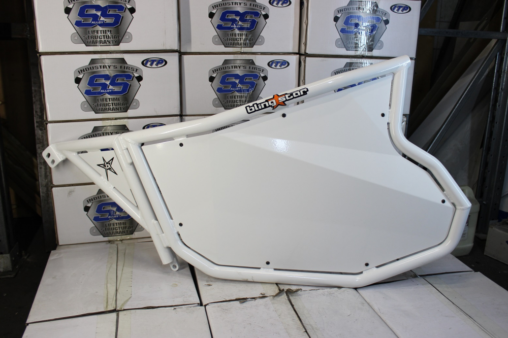 Купить комплект дверей blingstar для rzr 1000 xp utv-2201-wht, белые по цене 38 000 р.. Низкие цены. Большой выбор. Доставка по всей России.  Интернет-магазин в Москве. Только положительные отзывы!