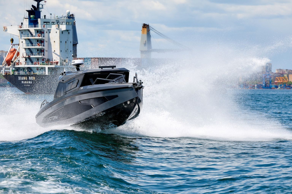 Купить катер victory a8 с мотором suzuki df325atx по цене . Низкие цены. Большой выбор. Доставка по всей России. Интернет-магазин в Москве. Только положительные отзывы!