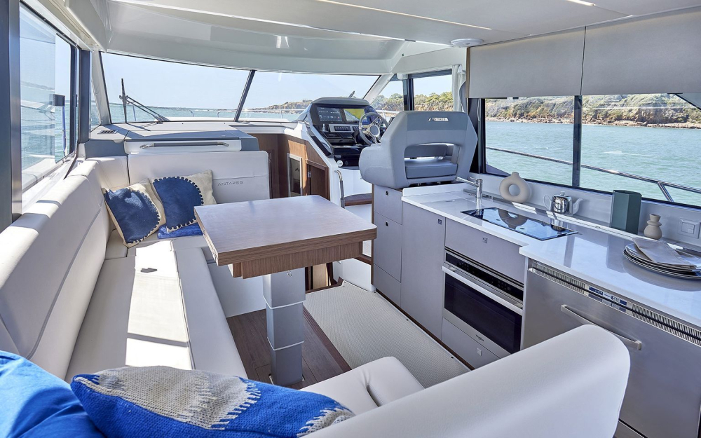 Купить катер beneteau antares 12 fly с моторами 2x400 + joystick по цене . Низкие цены. Большой выбор. Доставка по всей России. Интернет-магазин в Москве. Только положительные отзывы!