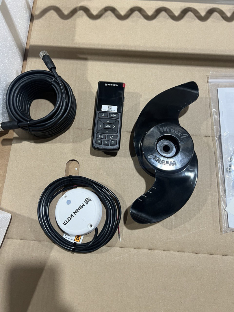 Купить лодочный мотор электрический minn kota rt terrova 80/wr lbs 60 / 152cm/ 24v по цене  в Москве. Официальный дилер! Отзывы и видео с фото. Можете купить недорого в наличии! Низкие цены. Большой выбор. Доставка по всей России. Интернет-магазин в Москве. Только положительные отзывы!