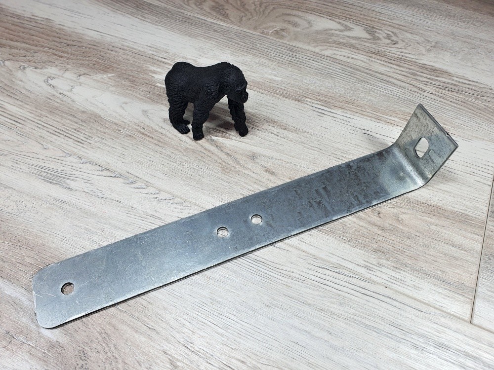 Купить кронштейн (крепление) крыла прицепа трейлер 310х40х3 мм по цене 250 р.. Низкие цены. Большой выбор. Доставка по всей России. Интернет-магазин в Москве. Только положительные отзывы!