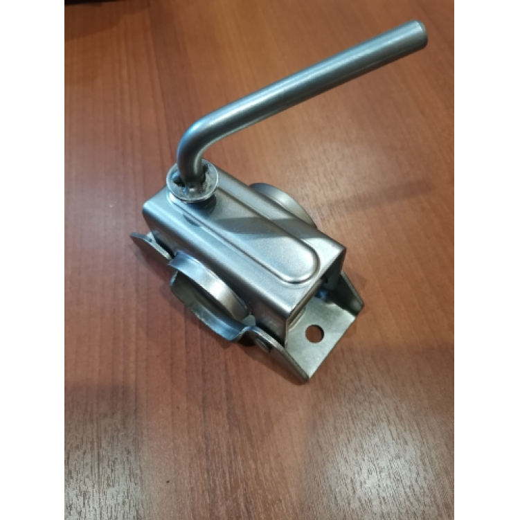 Хомут опорного колеса (подкатного колеса) Gorilla для прицепа квадроцикла ATV по низкой цене в Москве. Можете купить недорого и в наличии! Доставка по РФ. Всего 580 р.