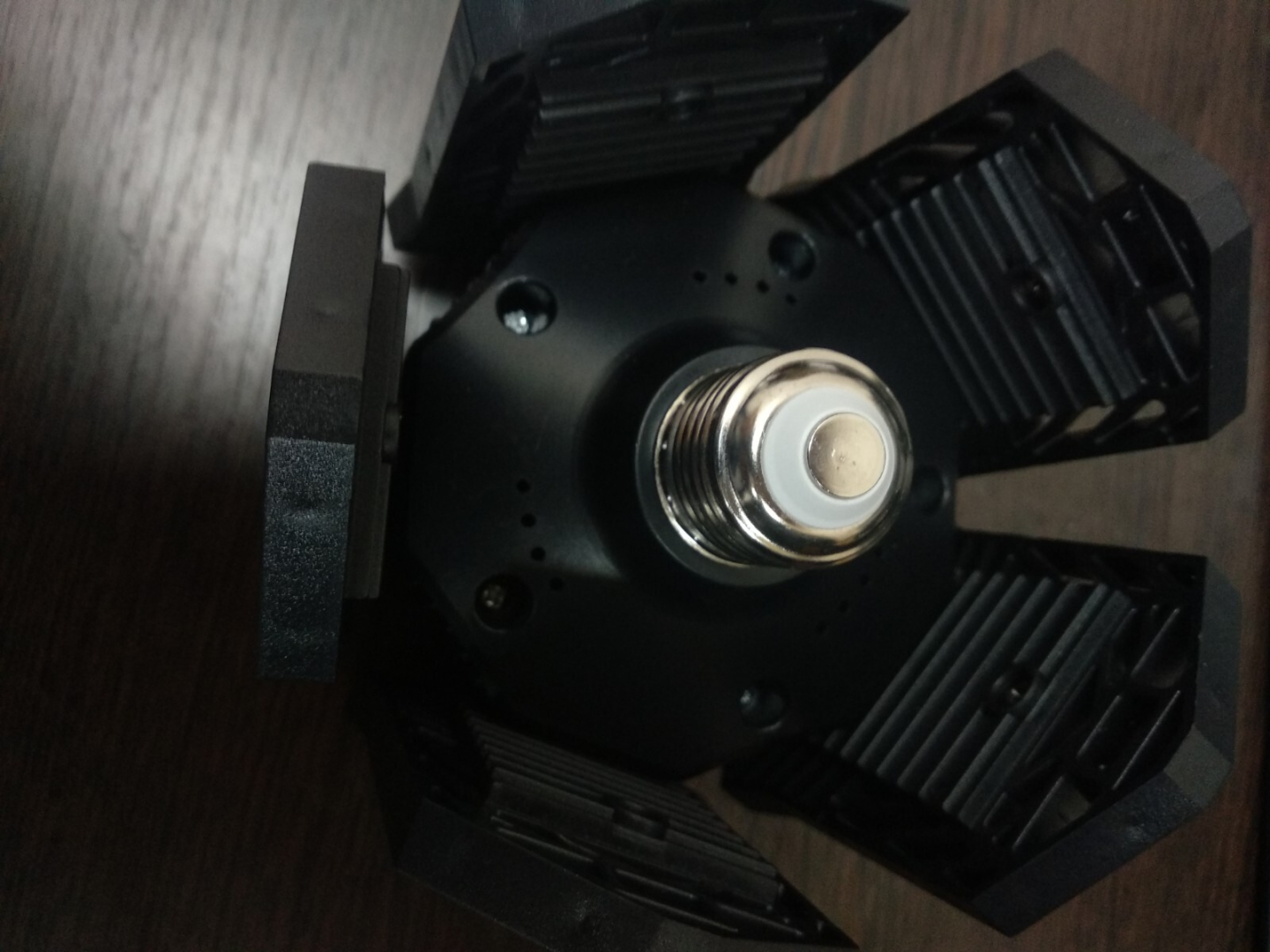 Купить гаражная лампа aurora alo-gl-01 по цене 2 790 р.. Низкие цены. Большой выбор. Доставка по всей России.  Интернет-магазин в Москве. Только положительные отзывы!