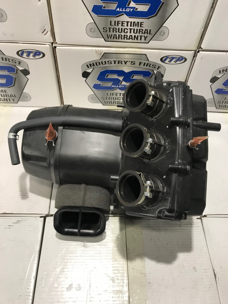 Купить корпус воздушного фильтра (oem airbox air box intake filter lid) yamaha yxz1000r бу в отличном состоянии снят с новой техники по цене 4 750 р. Низкие цены. Большой выбор. Доставка по всей России. Интернет-магазин в Москве. Только положительные отзывы!